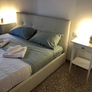 https://salamon-guest-house.hotelslidodijesolo.com